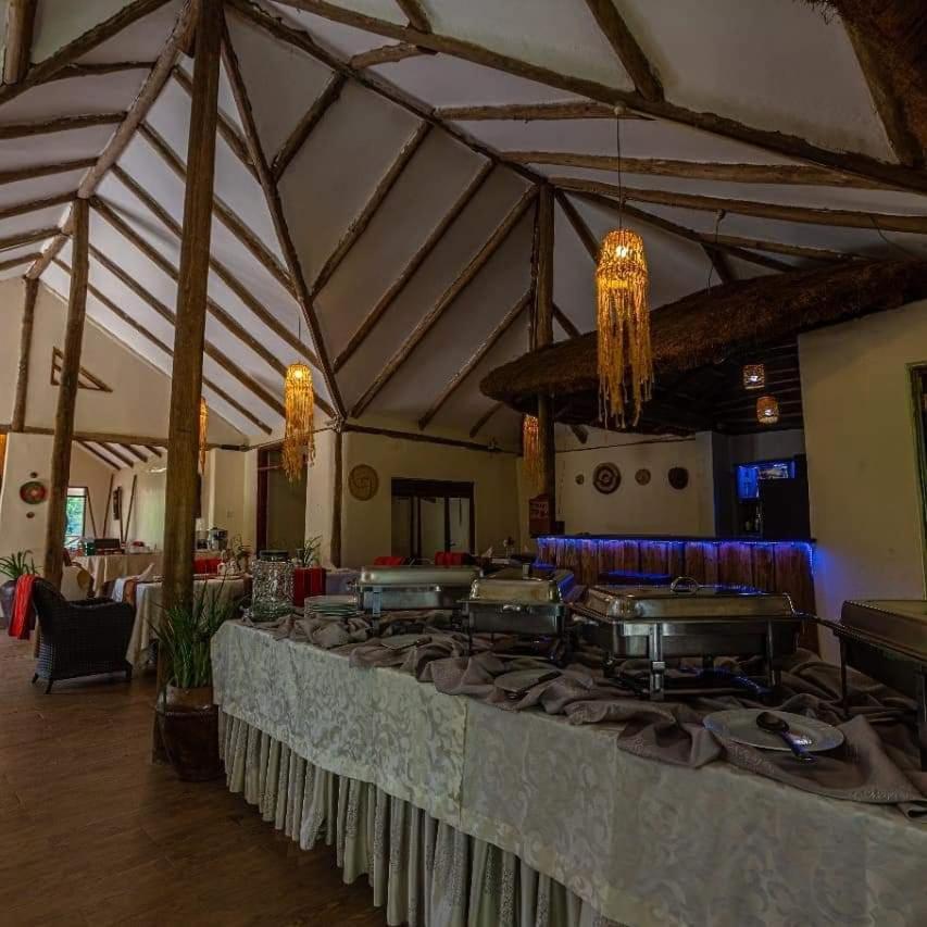 Gorilla Safari Lodge Rubuguli Exterior photo